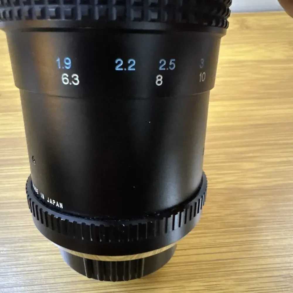 Tokina RMC II 80-200mm f/4 Telephoto Zoom Lens for Canon FD Manual Focus Vintage